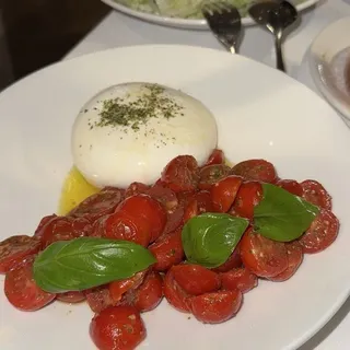 *Buffalo Burrata salad special