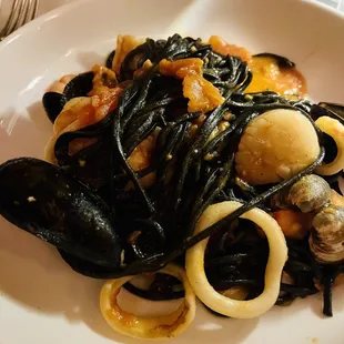 pasta dish, pasta, food