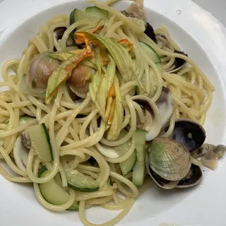 Spaghetti Freschi Con Vongole
