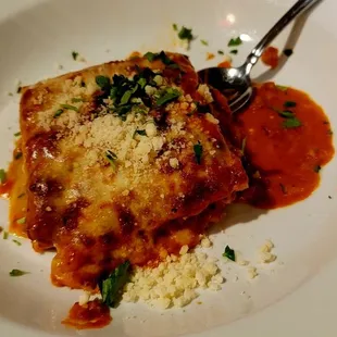Lasagna. Very good dish.
