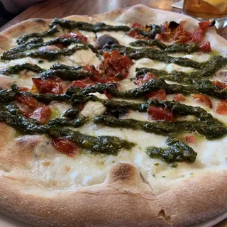 Robiola e Pesto Pizza