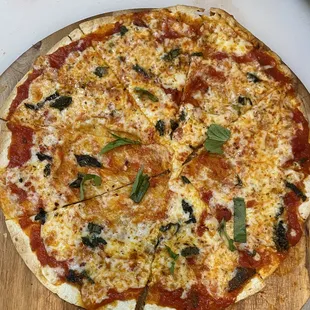 Vey thin crust Pizzeta.