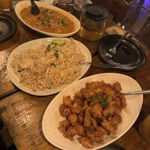 Red Curry (NOT come w/ rice) Orange Chicken Entre (NOT come w/ rice) Thai Fried Rice