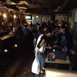 a crowded bar