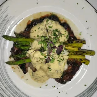 Ribeye Oscar style with Grilled asparagus