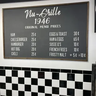 1946 menu. How cool! We need these prices to come back