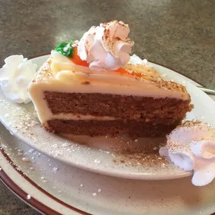 The carrot cake is yummy!