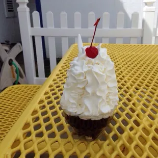 Hot fudge brownie sundae.