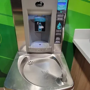 They have a water fountain where U can refill Ur water bottle