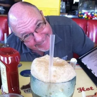 Dan R.