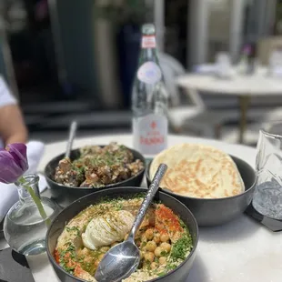 Hummus and Cauliflower Florets