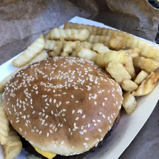 Cheeseburger Basket