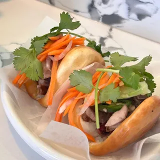 Grilled Lemongrass Pork Bacos