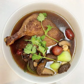 Roasted Duck Soup with Egg Noodle