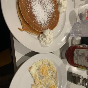 Gingerbread Pancakes