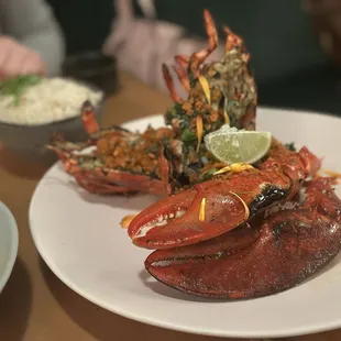 Grilled Live Lobster -- 3.5/5 the claws were so dry but the other part was nicely grilled. Used the scallion oil to eat with the rice.