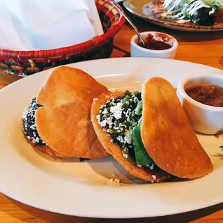 Gorditas Rellenas