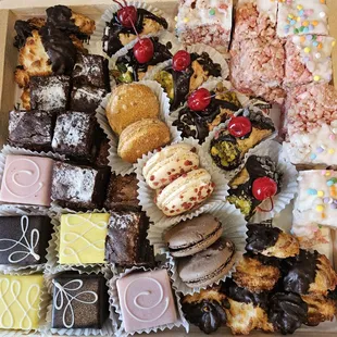 The variety of desserts. The cannoli were amazing!
