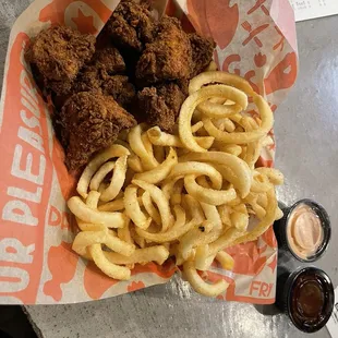 8 piece chicken nuggies  Sticky icky sauce Nuggies sauce