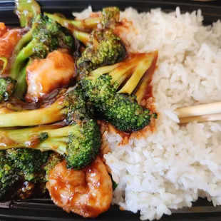 Friday I'm back to my regular schedule from Number One Chinese Kitchen restaurant hahahaJajaja!