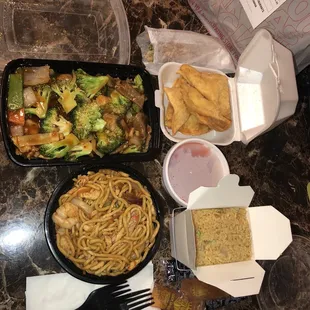 Pick 2 Combo, 35. House Special Lo Mein, 7. Crab Rangoon, 27. Vegetable Fried Rice $23