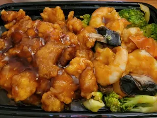 Kin's Wok Wards Corner