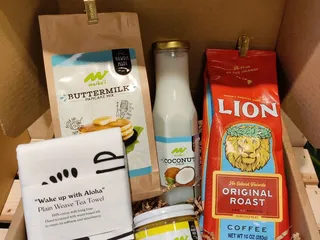 Kahala Mkt by Foodland