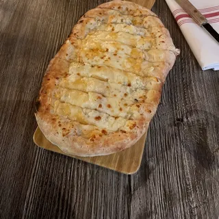 Garlic Foccacia Bread Basket