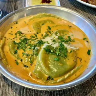 Spinach and Ricotta Cheese Ravioli Pasta