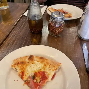 Pepper oil and hot peppers