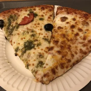 Pesto Slice 1, Cheese Slice 2