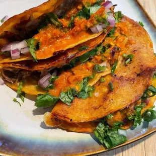 Birria tacos de quesabirria