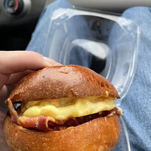 Bacon breakfast sandwich 10/10