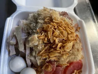 Viet Delicious Banh Bao Xoi Che