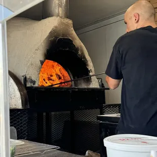 Wood fired pizza oven