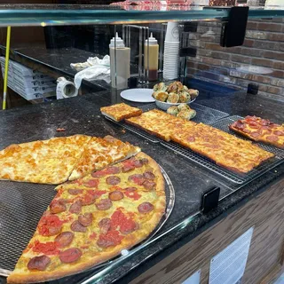 Pepperoni Pesto Pizza