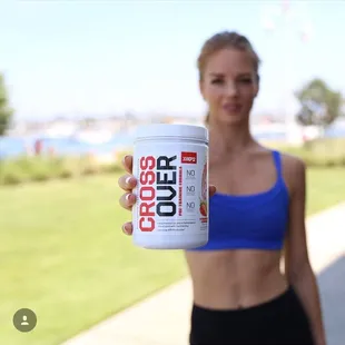 CROSSOVER is an advanced pre-training formula with a light and refreshing taste!