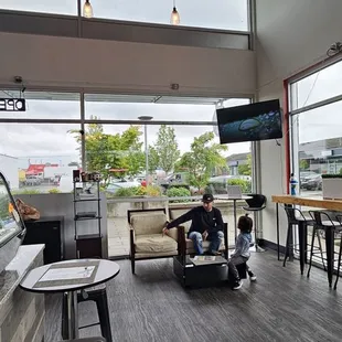 ramen and noodles, interior