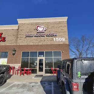 Nuts About Coffee store front, The Lincoln Center