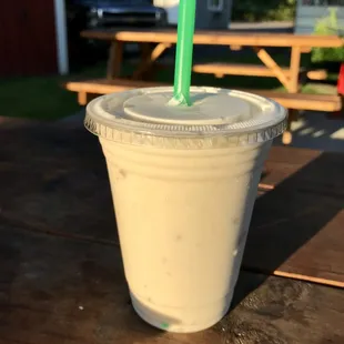 Banana milkshake