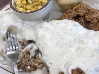 Twin Hills Convenience Plaza and Restaurant