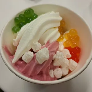 Plain, Raspberry Lactose Free, and Vanilla Lactose Free frozen yogurts. 3 popping boba flavors. Mochi.