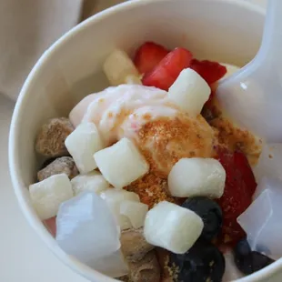I love mochi, fruits and coconut gel with yogurt.