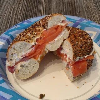 Bagel W/ Lox Spread
