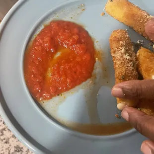 6 Piece Mozzarella Sticks