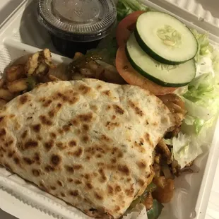 Chicken and shrimp quesadilla...str8 bomb. Smh.