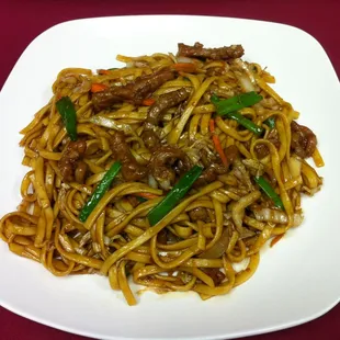 [ Beef Lo Mein ] shredded beef with some green onion ,carrot and chinese cabbage.