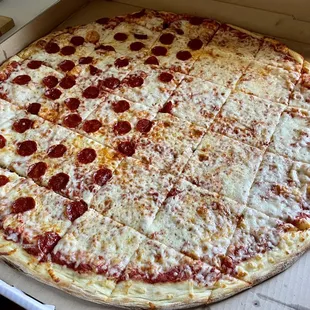 Custom 28&quot; pie for the kids: 1/2 pepperoni, 1/2 cheese