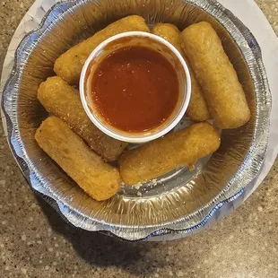 Nice crust but lacks flavor