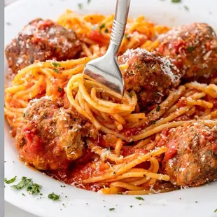 Spaghetti with meatballs